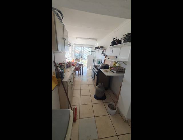 2 BEDROOM HOUSE FOR SALE IN WYCHWOOD